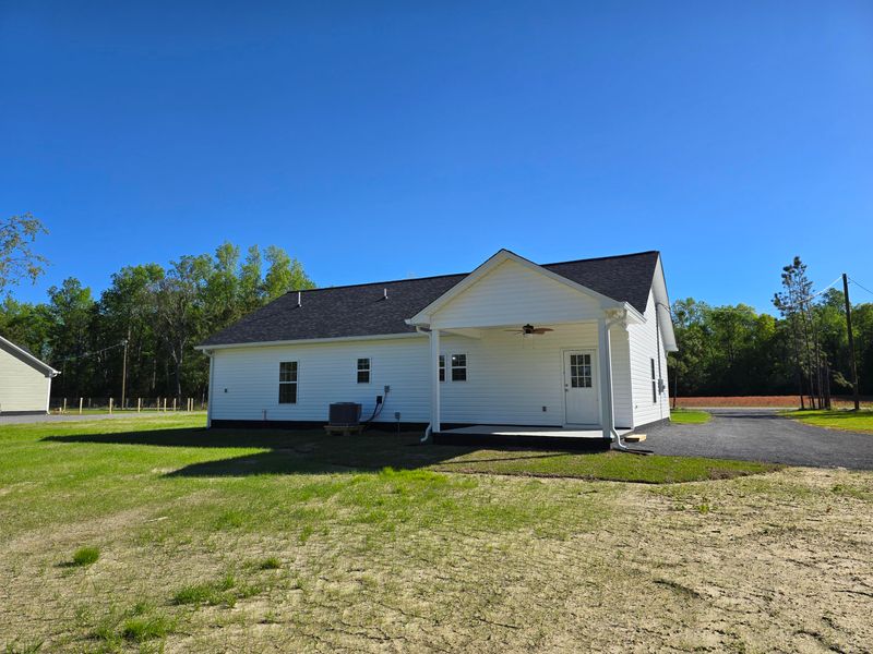 2835 Old Gilliard Rd, Holly Hill, SC 29059