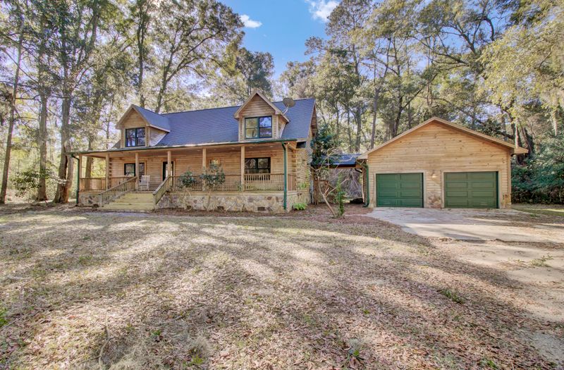883 Flowers Ln, Edisto Island, SC 29438