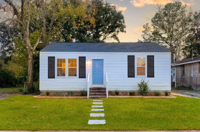 1905 Boxwood Ave, North Charleston, SC 29405