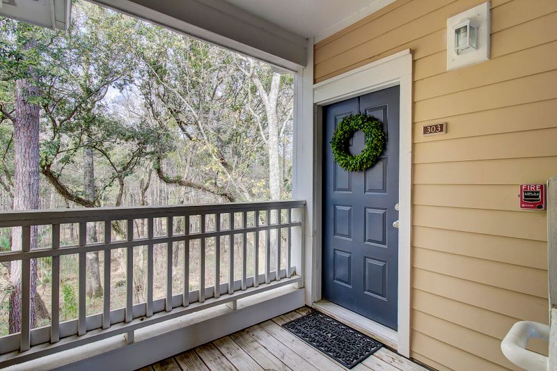 200 Bucksley Ln #303, Charleston, SC 29492