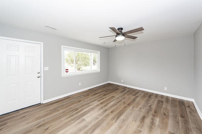 1117 Pickett St, Moncks Corner, SC 29461
