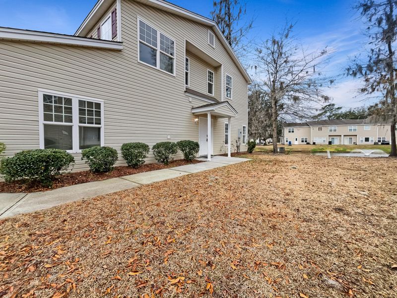 105 Spanish Oaks Ln, Ladson, SC 29456