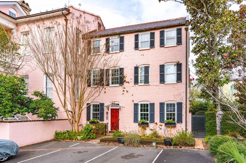 192 Ashley Ave #F, Charleston, SC 29403