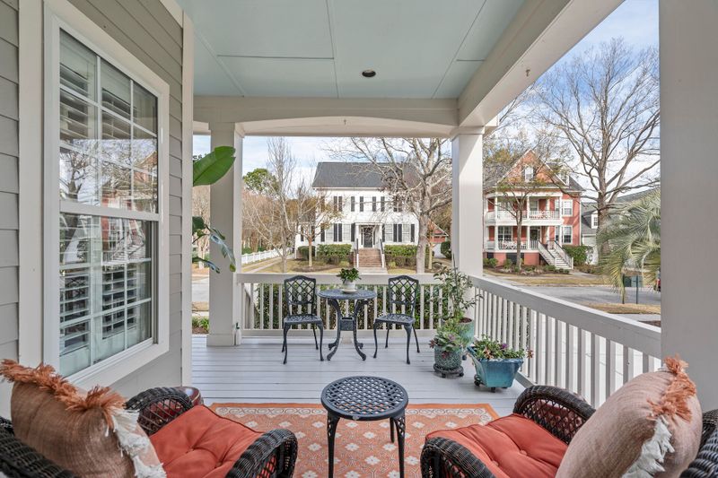 1102 Barfield St, Daniel Island, SC 29492