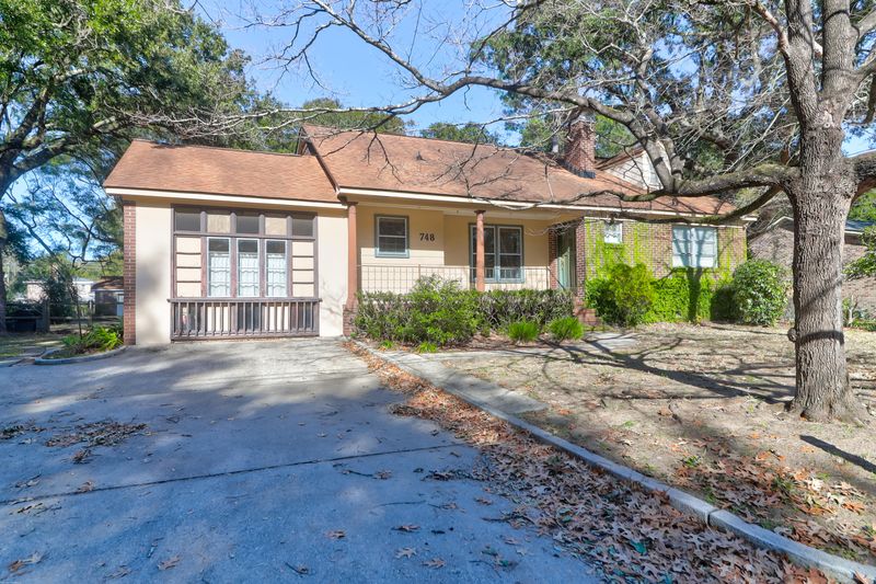 748 Bruce St, Charleston, SC 29412