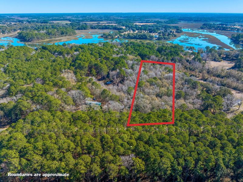 1670 Tacky Point Rd, Wadmalaw Island, SC 29487