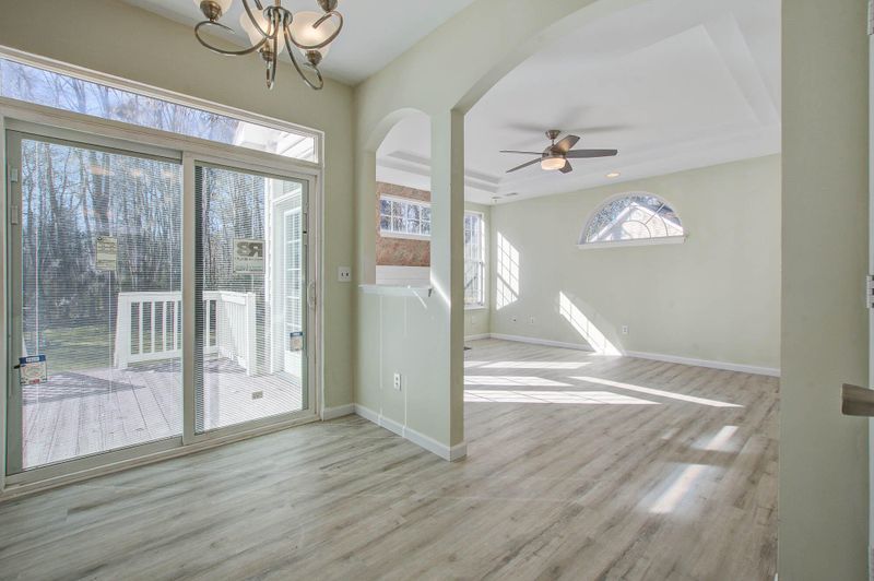 340 Camelot Dr, Goose Creek, SC 29445
