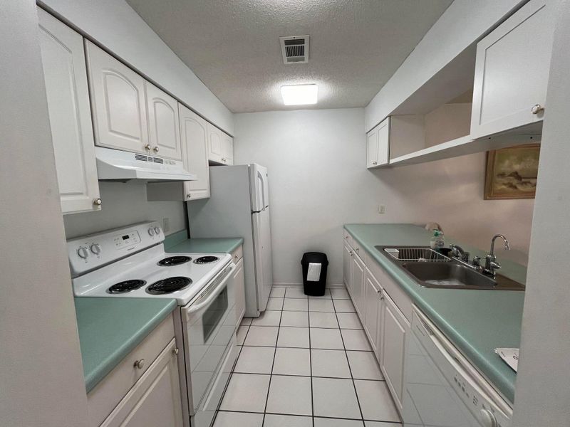 847 Club Cottage Rd, Edisto Island, SC 29438
