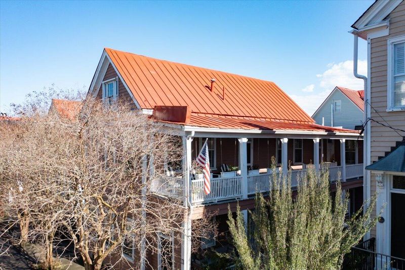 18 Savage St #B, Charleston, SC 29401