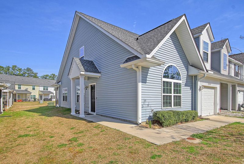 215 Buchanan Cir, Goose Creek, SC 29445