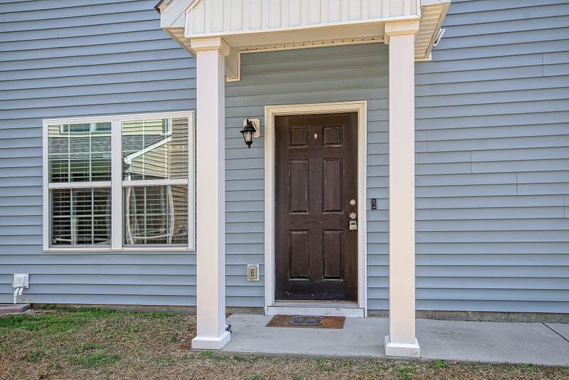 215 Buchanan Cir, Goose Creek, SC 29445