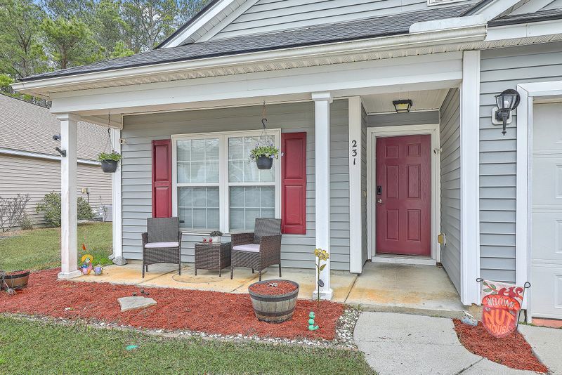 231 Maypop Dr, Goose Creek, SC 29445