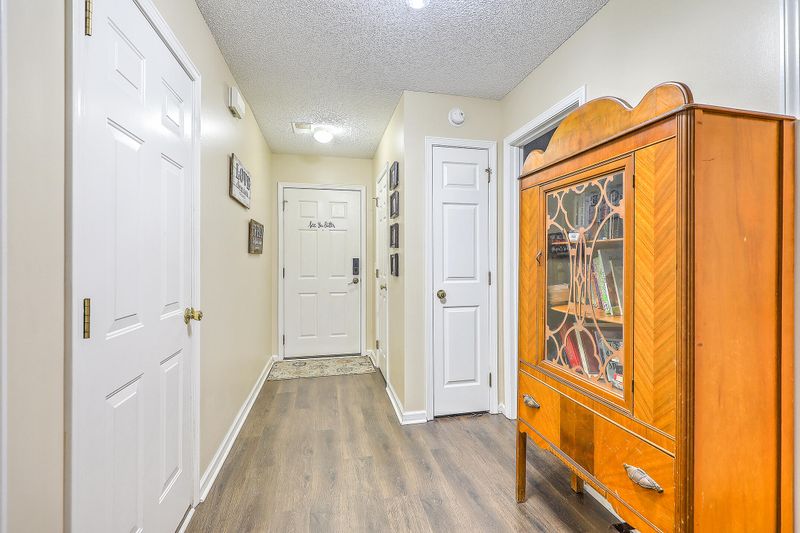 231 Maypop Dr, Goose Creek, SC 29445