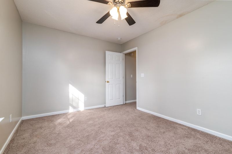 134 Pine Shadow Dr, Goose Creek, SC 29445