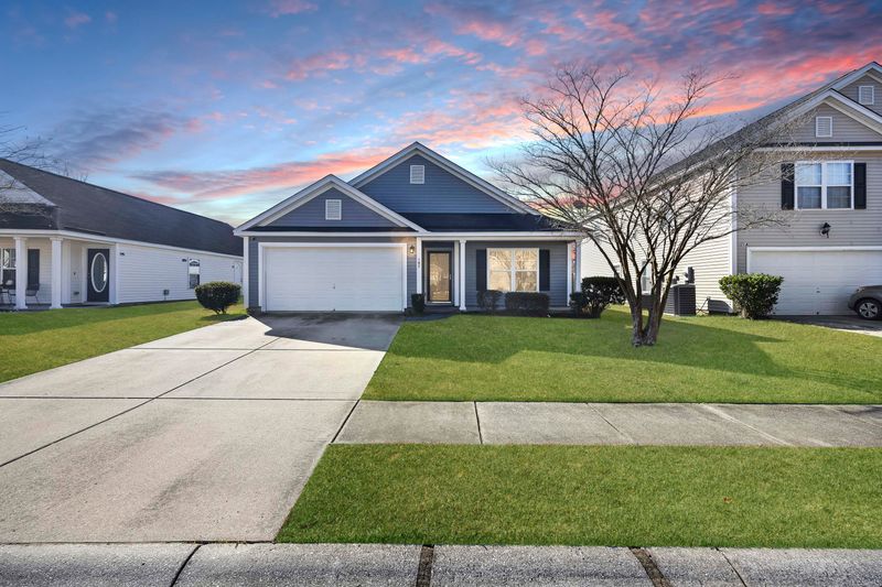 187 Wildberry Ln, Goose Creek, SC 29445