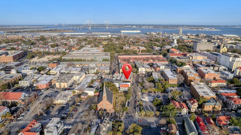 2 Radcliffe St, Charleston, SC 29403