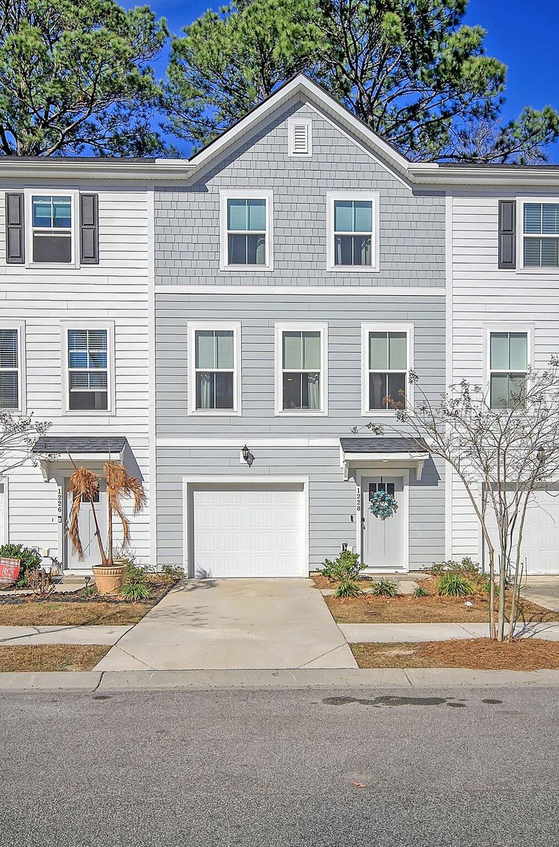 1228 Tice Ln, North Charleston, SC 29405