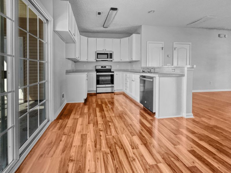 145 Lake Jogassee Dr, Summerville, SC 29485