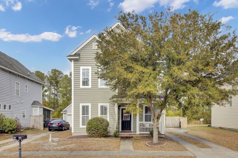 200 Avonshire Dr, Summerville, SC 29483