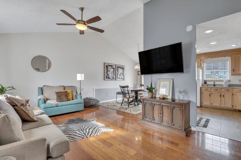 109 Lancelot Hall, North Charleston, SC 29418