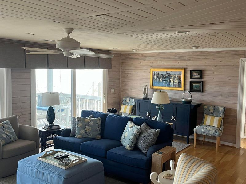 608 Palmetto Blvd, Edisto Island, SC 29438
