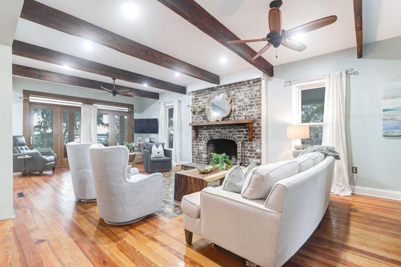 4639 Shark Hole Rd, Meggett, SC 29449