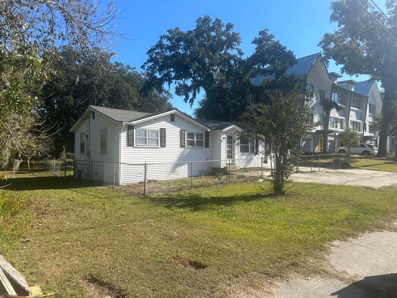 4072 S Rhett Ave, North Charleston, SC 29405