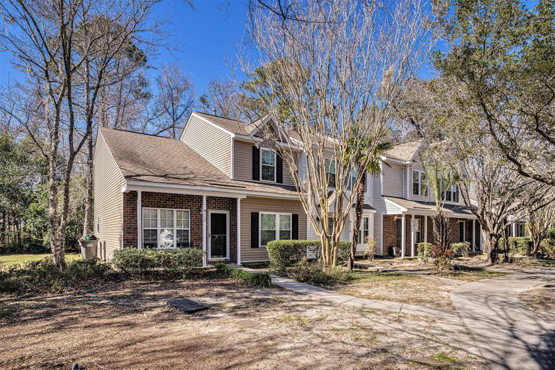 8117 Shadow Oak Dr, North Charleston, SC 29406