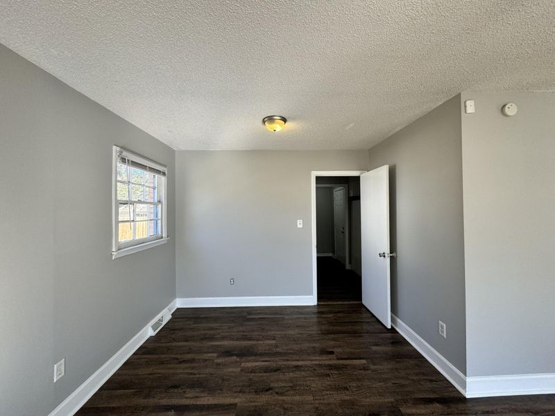 7650 Hillandale Rd, North Charleston, SC 29420