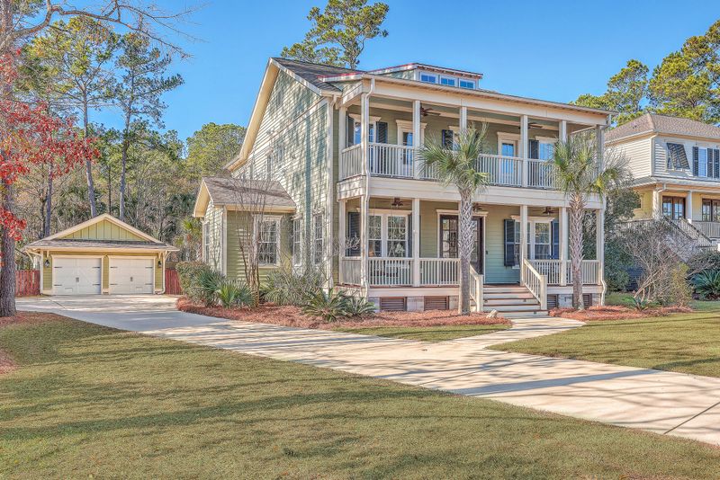 3579 Holmgren St, Mount Pleasant, SC 29466