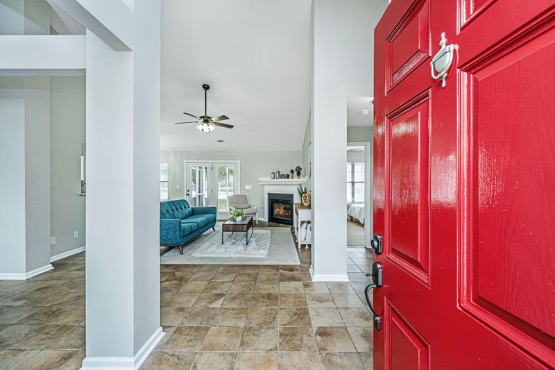 502 Hainsworth Dr, Charleston, SC 29414