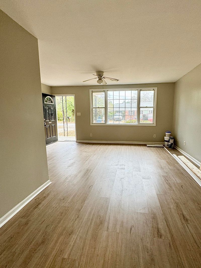 1825 2nd Dr, Charleston, SC 29407