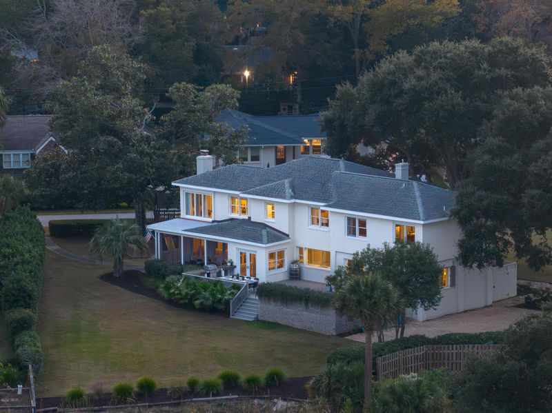 3 Oakdale Pl, Charleston, SC 29407