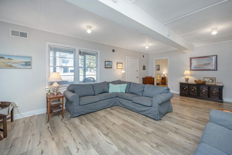 3403 Palmetto Blvd, Edisto Beach, SC 29438