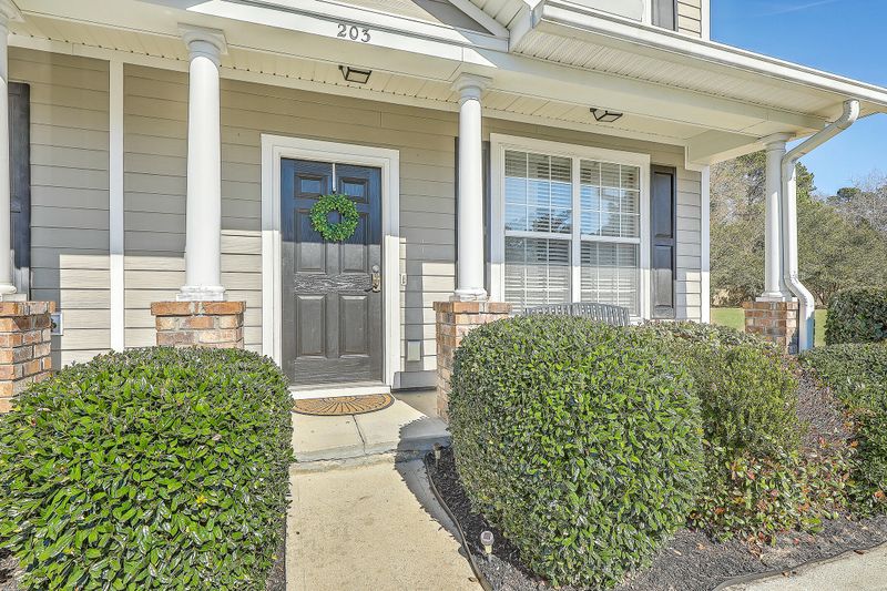 203 Hemingway Cir, Summerville, SC 29483