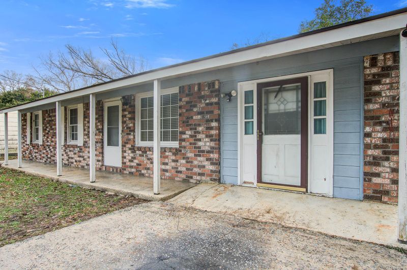 1691 Brownswood Rd, Johns Island, SC 29455
