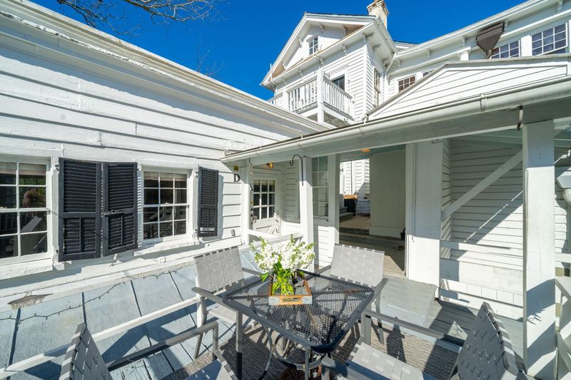 81 Ashley Ave #D, Charleston, SC 29401