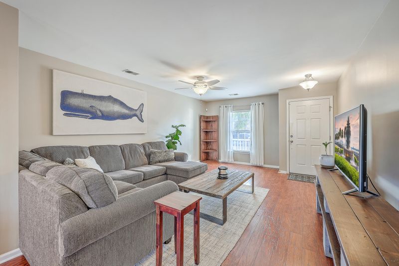 1112 Flyway Rd, Summerville, SC 29483
