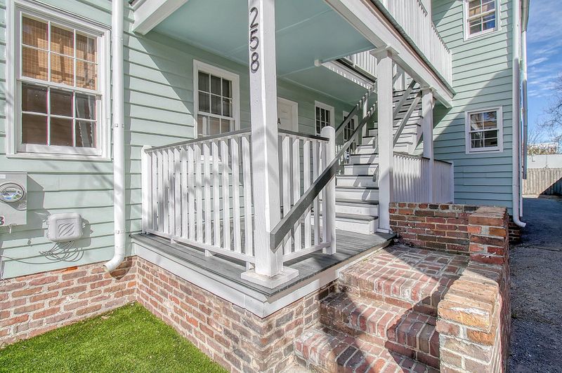 258 Saint Philip St, Charleston, SC 29403