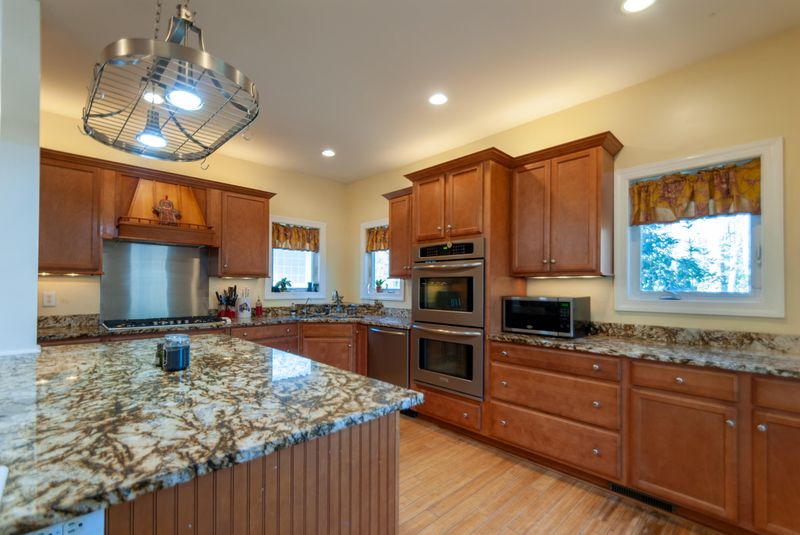 473 New Valley Rd, Summerville, SC 29486