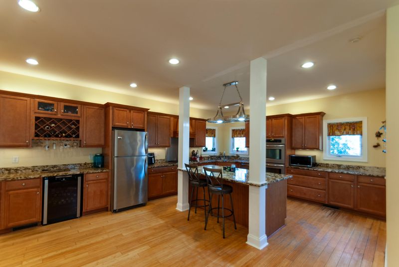 473 New Valley Rd, Summerville, SC 29486