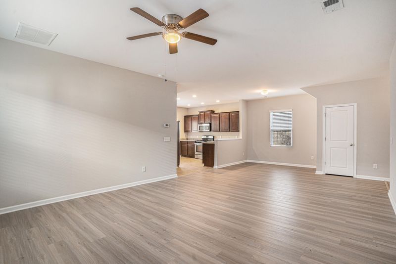 327 Cantley Ct, Summerville, SC 29486