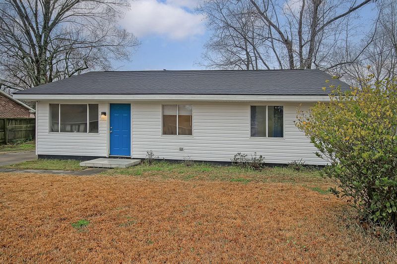 110 Clover Ave, Summerville, SC 29485