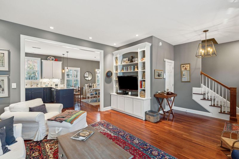 765 Natchez Cir, Mount Pleasant, SC 29464