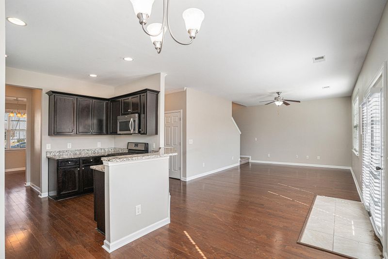 8152 Ronda Dr, Charleston, SC 29406