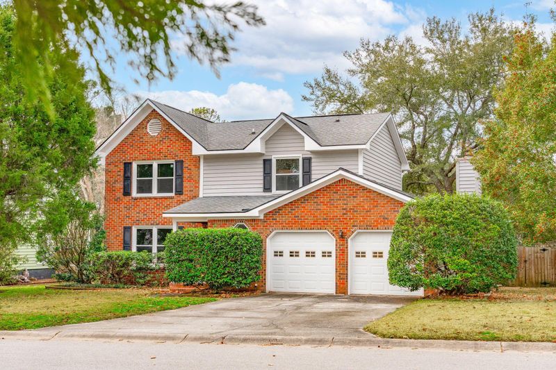 1707 W Sandcroft Dr, Charleston, SC 29407