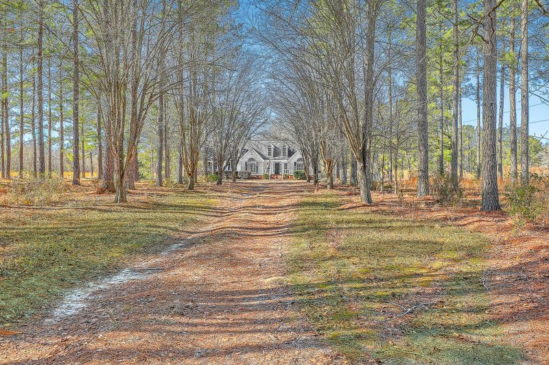 1692 Mudville Rd, Ridgeville, SC 29472