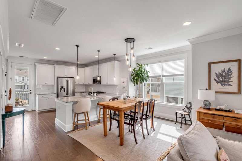 1626 Prince Edward St, Mount Pleasant, SC 29466