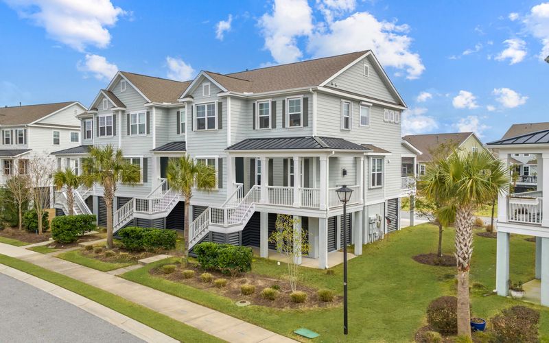 1626 Prince Edward St, Mount Pleasant, SC 29466