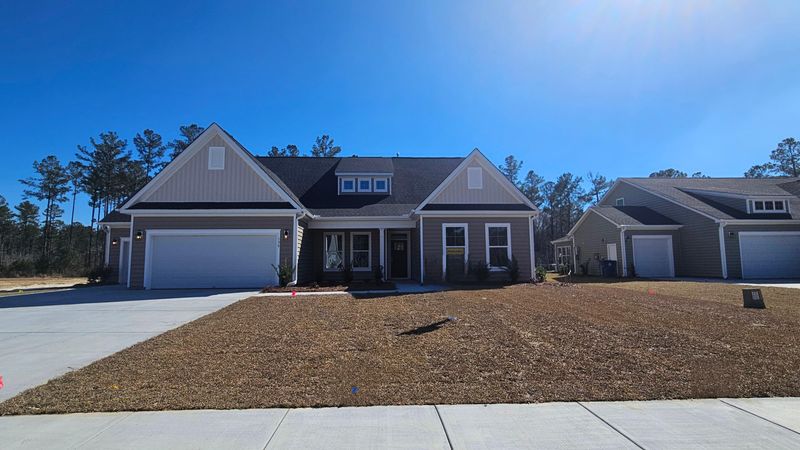 190 Huguenot Trl, Huger, SC 29450
